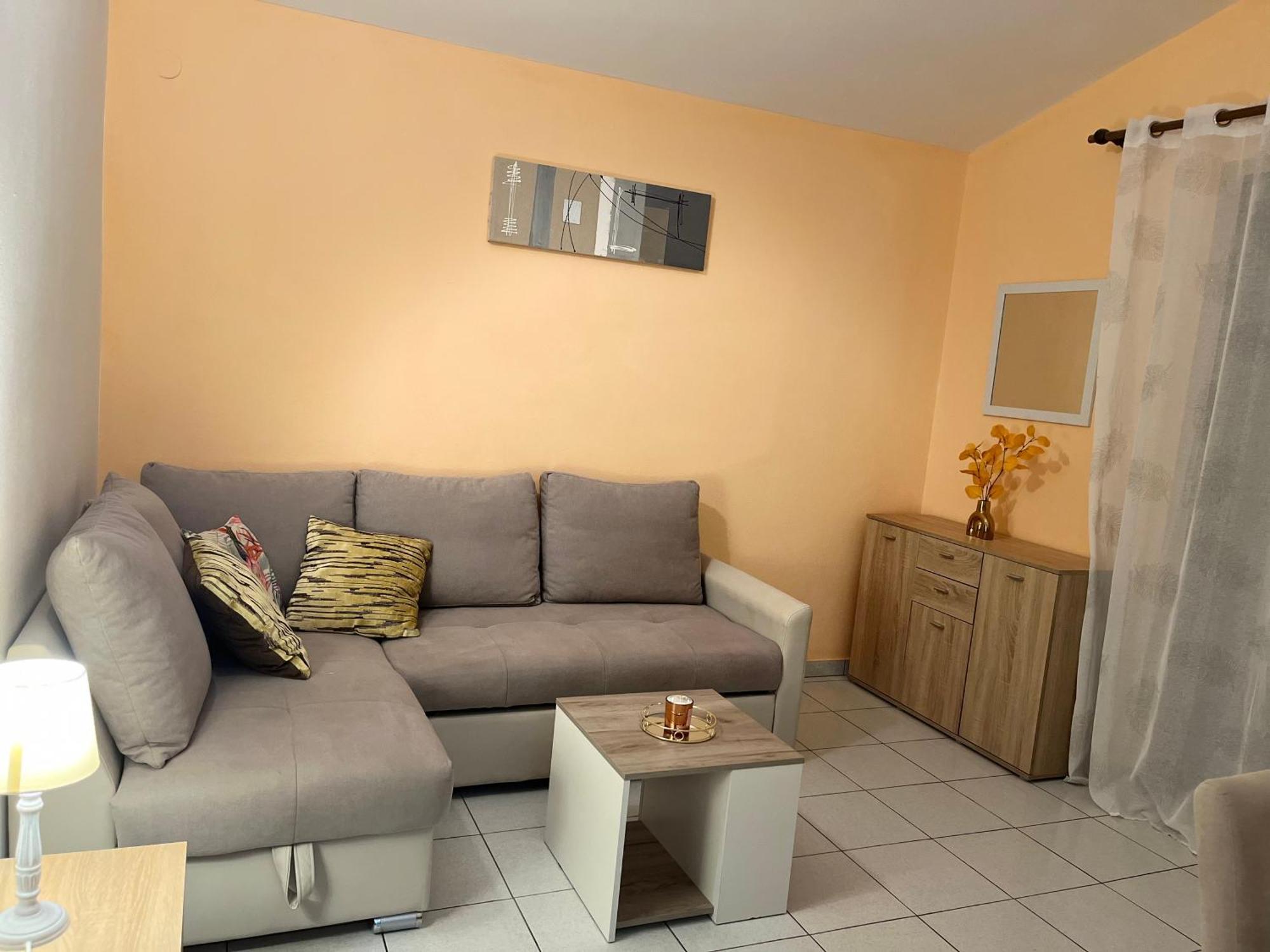 Apartments Villa Mirella 20 M From The Sea - Free Parking 特罗吉尔 外观 照片