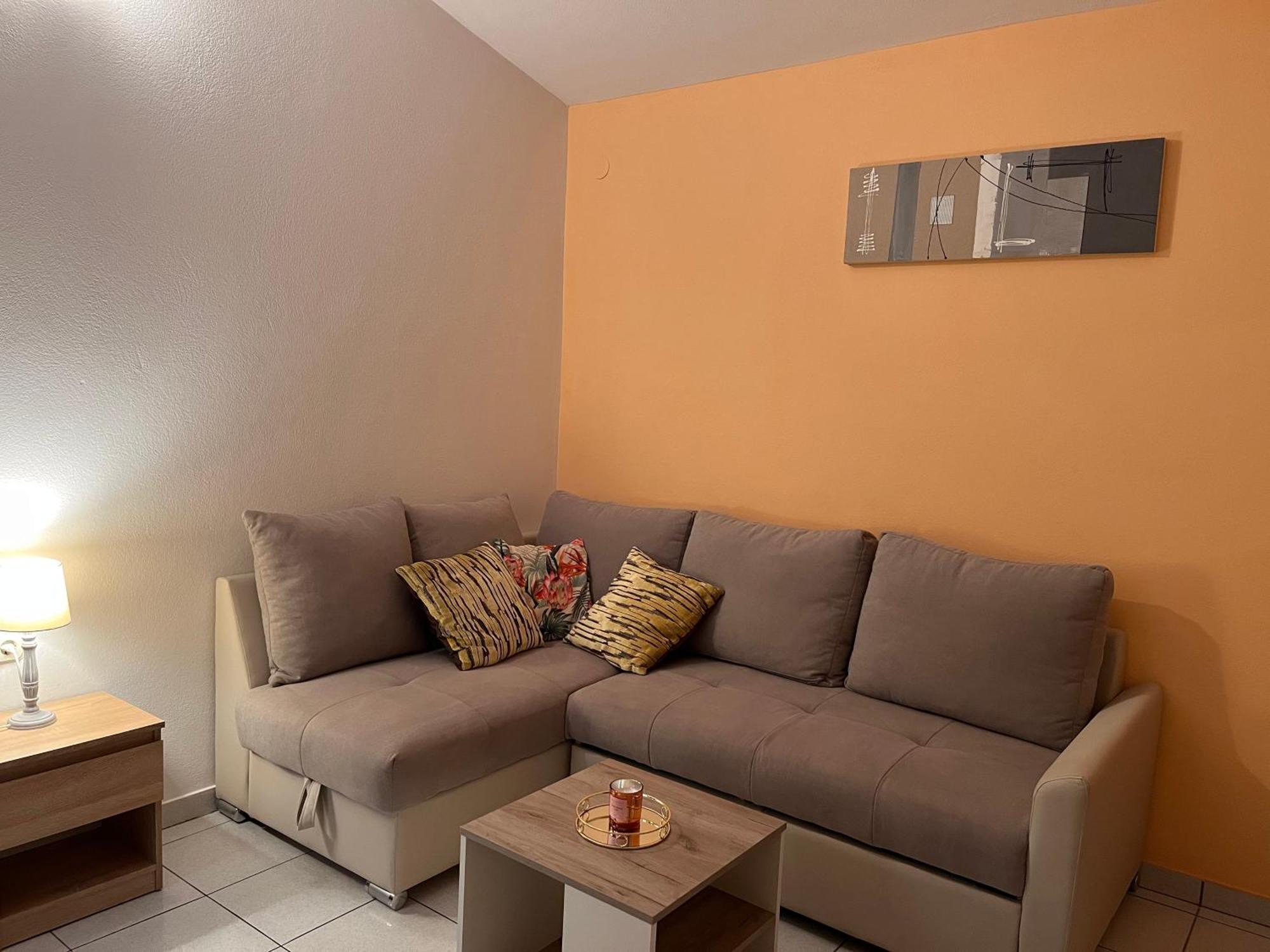 Apartments Villa Mirella 20 M From The Sea - Free Parking 特罗吉尔 外观 照片