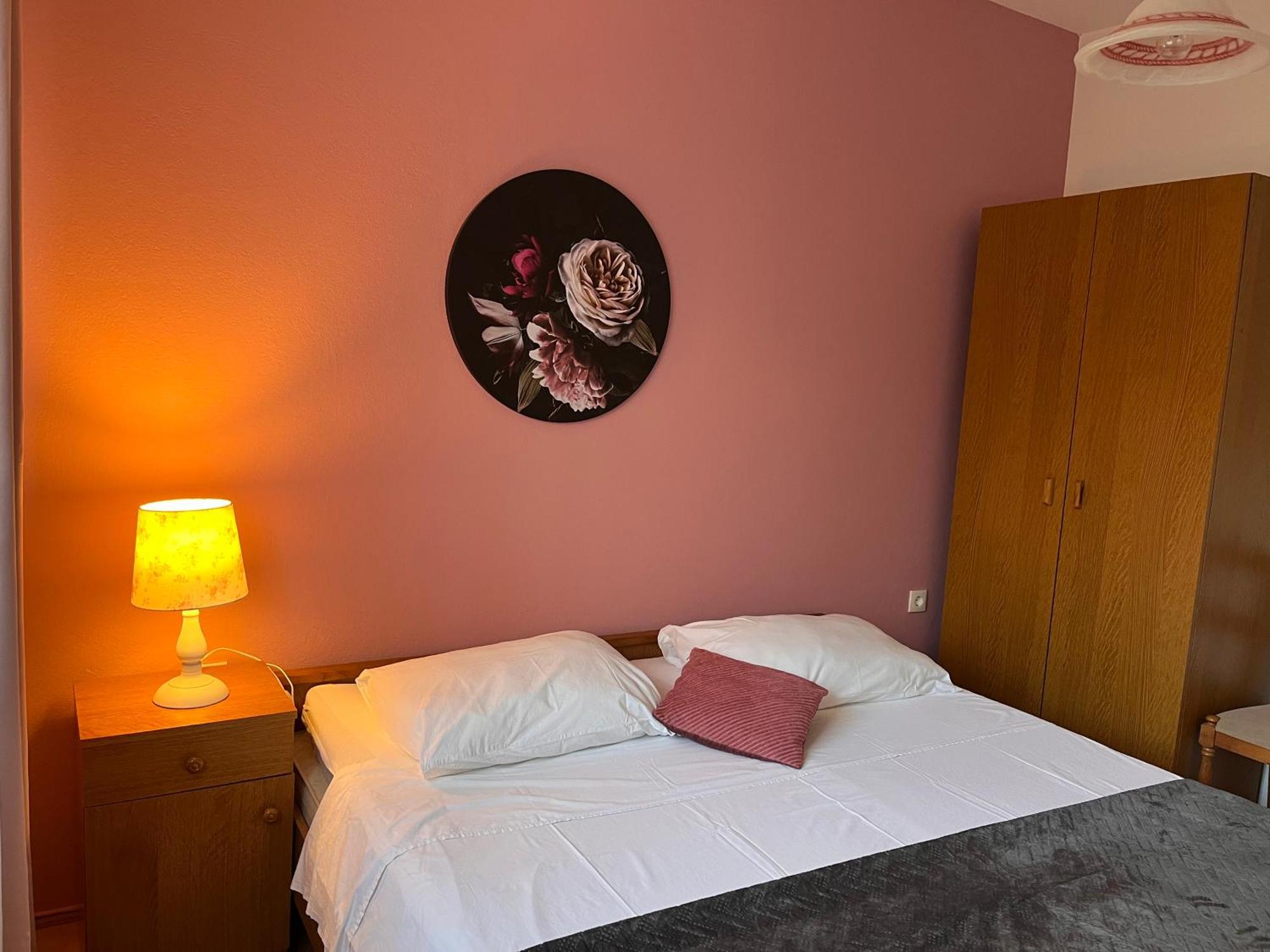 Apartments Villa Mirella 20 M From The Sea - Free Parking 特罗吉尔 外观 照片