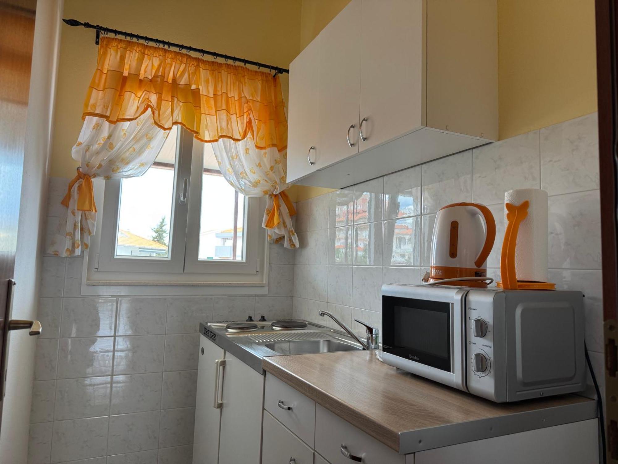 Apartments Villa Mirella 20 M From The Sea - Free Parking 特罗吉尔 外观 照片